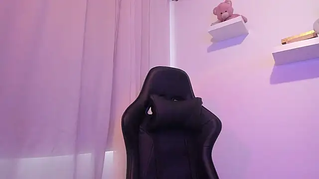 I am tori online show from 02.16.25