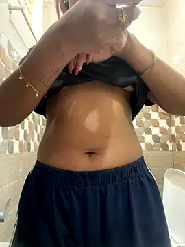 Snapshot of Soniya_776 chatting on 11.15.25 Soniya 776 online show from 11.15.25