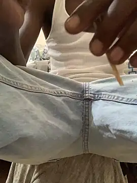 Snapshot of funpharoh1 chatting on 09.17.25 funpharoh1 online show from 09.17.25