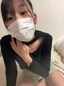 Snapshot of -Rinka- chatting on 02.18.25 -Rinka- online show from 02.18.25