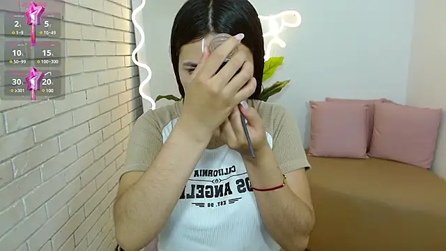 Chiara tay online show from 02.23.25