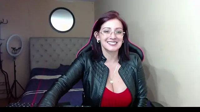 Carol Scottt online show from 02.21.25