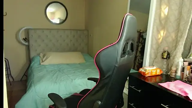 Carol Scottt online show from 09.21.25