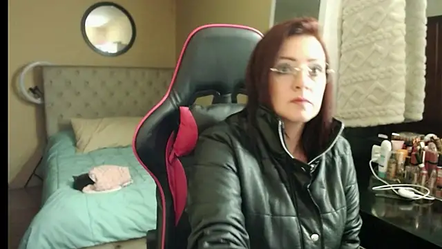 Carol Scottt online show from 09.23.25