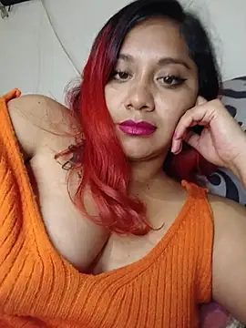 Snapshot of olivia_stylinnson chatting on 06.25.26 olivia stylinnson online show from 06.25.26