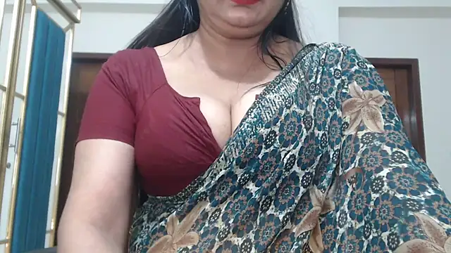 Snapshot of desi-maisa130 chatting on 04.27.26 desi-maisa130 online show from 04.27.26