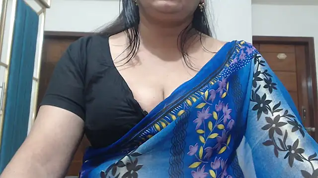 Snapshot of desi-maisa130 chatting on 05.12.26 desi-maisa130 online show from 05.12.26