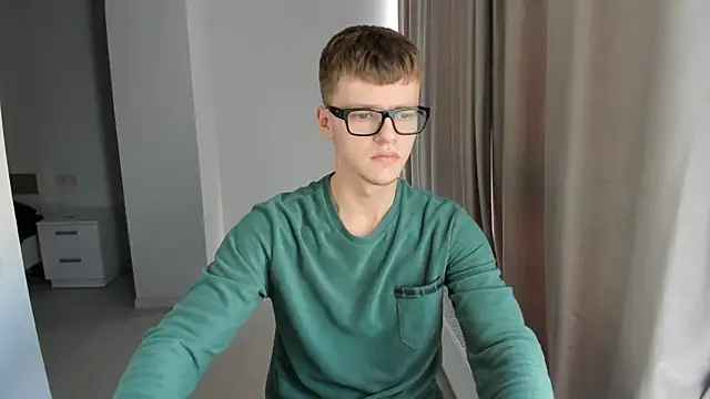 Snapshot of Tomas_Shelbi chatting on 01.12.25 Tomas Shelbi online show from 01.12.25