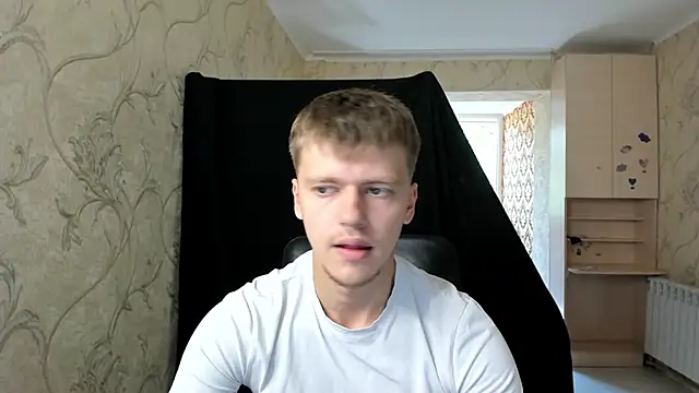 Snapshot of Tomas_Shelbi chatting on 09.13.25 Tomas Shelbi online show from 09.13.25