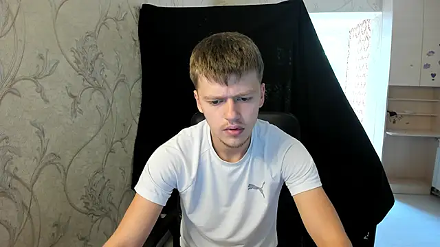 Snapshot of Tomas_Shelbi chatting on 09.17.25 Tomas Shelbi online show from 09.17.25