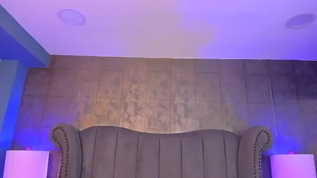 Snapshot of SophiaLaurens chatting on 01.25.25 SophiaLaurens online show from 01.25.25