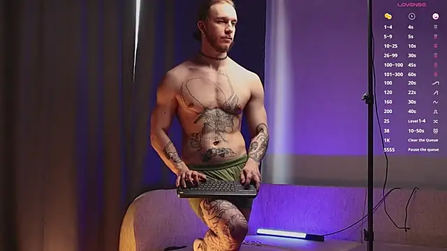 pleasure8869 online show from 03.11.25