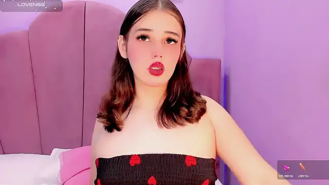 ValeriaAguilar online show from 06.12.26