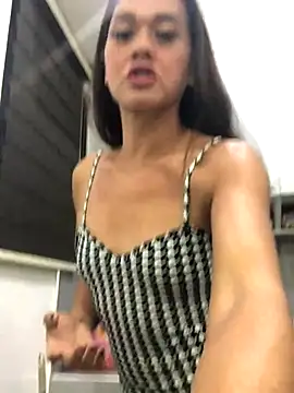 Snapshot of starfish05 chatting on 11.29.25 starfish05 online show from 11.29.25