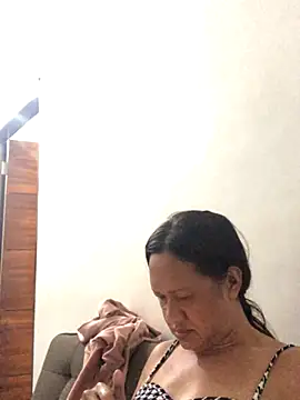 Snapshot of starfish05 chatting on 11.30.25 starfish05 online show from 11.30.25