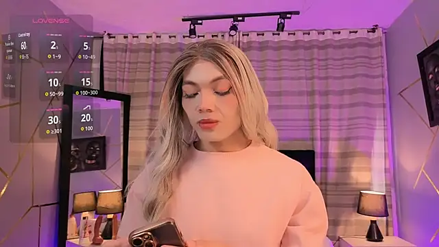 Snapshot of Megan_Do_Santos chatting on 11.29.25 Megan Do Santos online show from 11.29.25