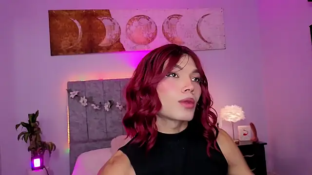 Snapshot of Megan_Do_Santos chatting on 12.22.25 Megan Do Santos online show from 12.22.25