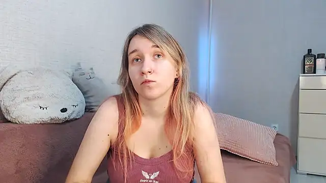 lovely hayley online show from 12.18.25