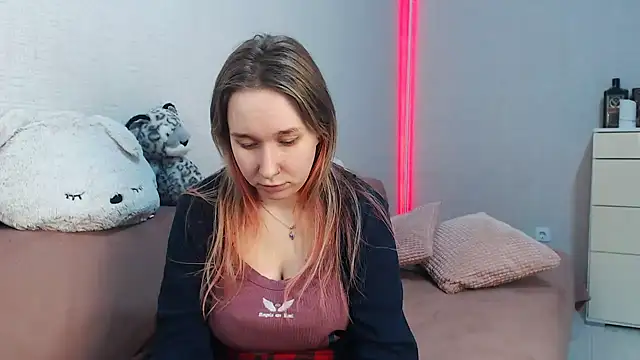 lovely hayley online show from 02.13.26