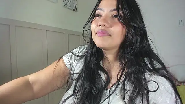 AvrilRizoX online show from 01.16.25