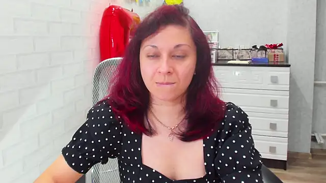 TeasyLana online show from 03.20.25