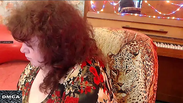 Snapshot of RoseRed69 chatting on 03.22.25 RoseRed69 online show from 03.22.25