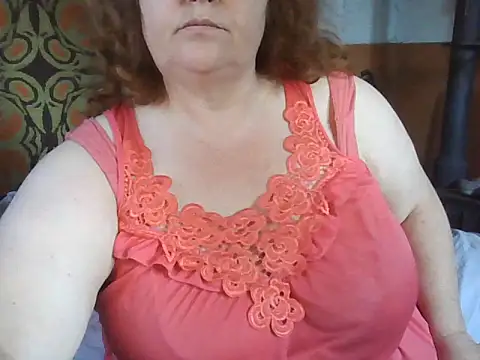 Snapshot of RoseRed69 chatting on 09.16.25 RoseRed69 online show from 09.16.25