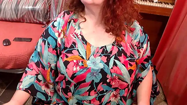 Snapshot of RoseRed69 chatting on 04.30.26 RoseRed69 online show from 04.30.26