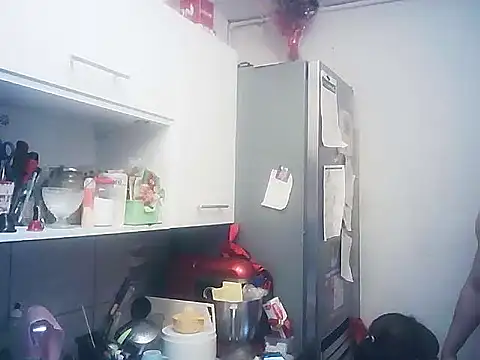 Snapshot of DeconetSex chatting on 12.31.24 DeconetSex online show from 12.31.24