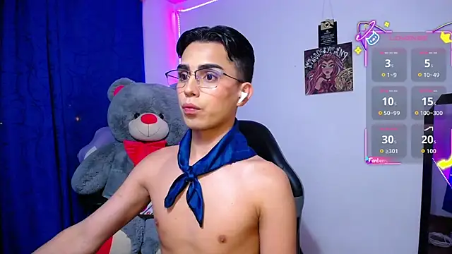 OwenBluee online show from 07.05.26