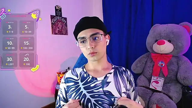 OwenBluee online show from 07.16.26