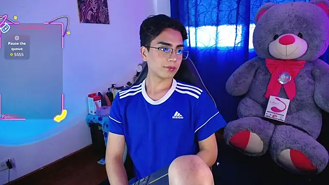 OwenBluee online show from 07.28.26