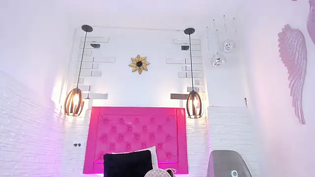 Snapshot of mia_six66 chatting on 03.22.25 mia six66 online show from 03.22.25