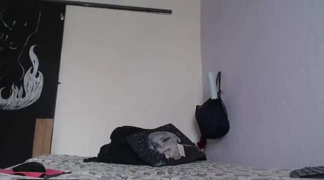 Zafiro subversiva online show from 02.25.25