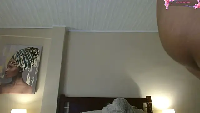 Snapshot of hillary_foox chatting on 09.24.25 hillary foox online show from 09.24.25