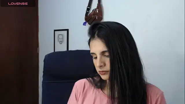 Snapshot of alma_violeta chatting on 09.22.25 alma violeta online show from 09.22.25