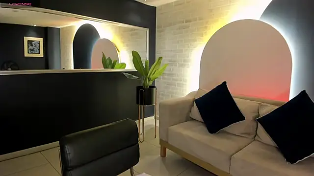 MariaHerrera  online show from 11.18.25