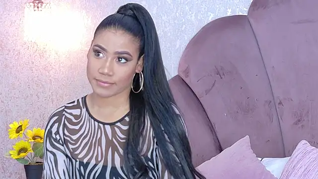 Salome Diaz  online show from 11.07.25