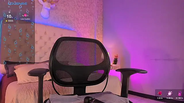 Snapshot of MalejaSanz chatting on 09.23.25 MalejaSanz online show from 09.23.25