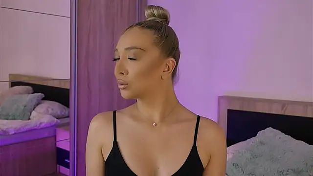 Jessielle online show from 06.11.26