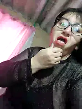 clarita 01 online show from 10.25.25