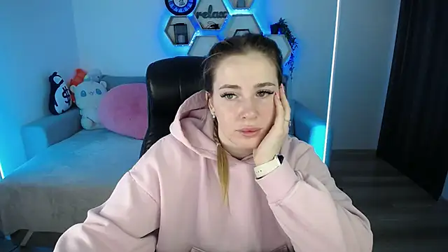 SabrinViolet online show from 03.04.26