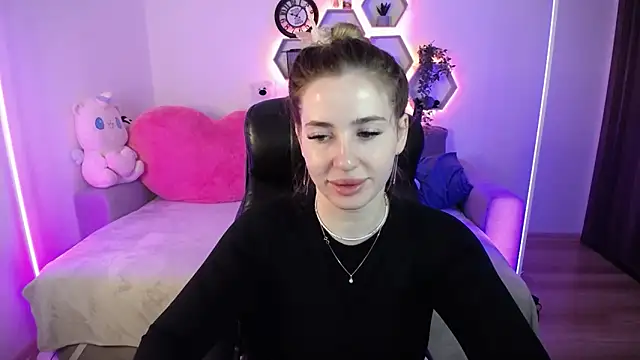 SabrinViolet online show from 04.03.26