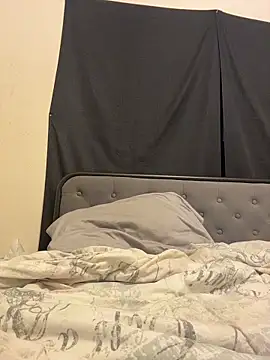 prettlovely14 online show from 03.17.26