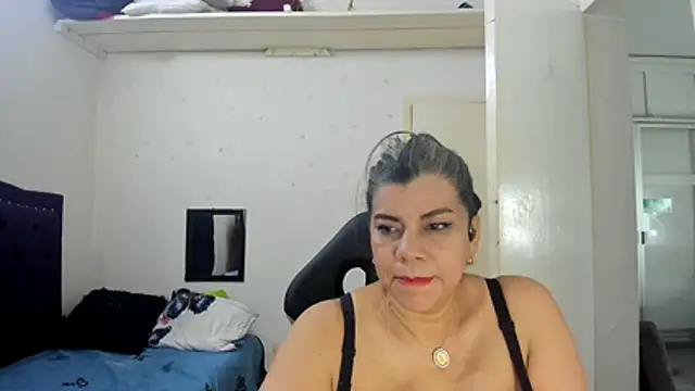 vikyadams online show from 01.18.26