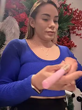 Sara Gomez online show from 10.14.25