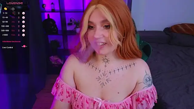 Snapshot of The_Full_Red_Moon chatting on 02.05.25 The Full Red Moon online show from 02.05.25