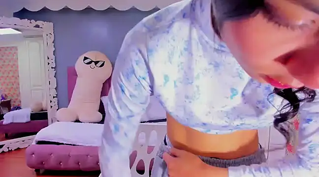 Snapshot of Iris_Stone_ chatting on 01.15.25 Iris Stone online show from 01.15.25