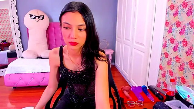 Snapshot of Iris_Stone_ chatting on 02.17.25 Iris Stone online show from 02.17.25