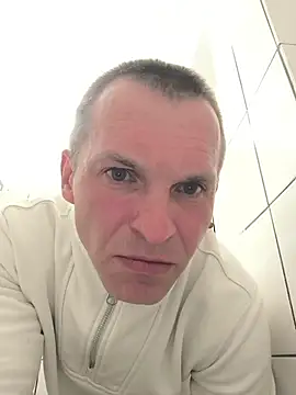 AttractiveSilk5 online show from 04.23.26